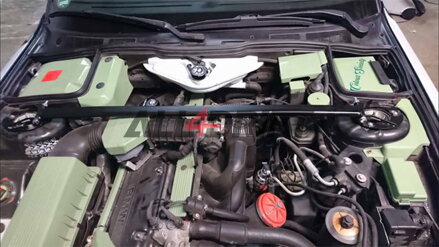 Domstrebe BMW E32 - oben, vorne | All4Drift