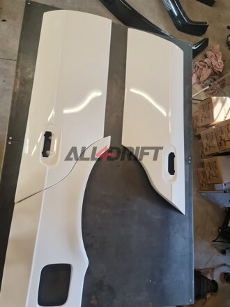 Felony form Karosserieverbreiterung BMW E36 - Limousine Komplettsatz mit Klinke